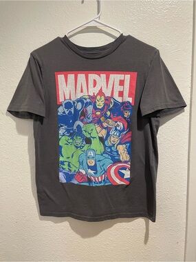 Marvel Avengers Comic Graphic T Shirt Dark Gray Charcoal Youth Large Size 10 12